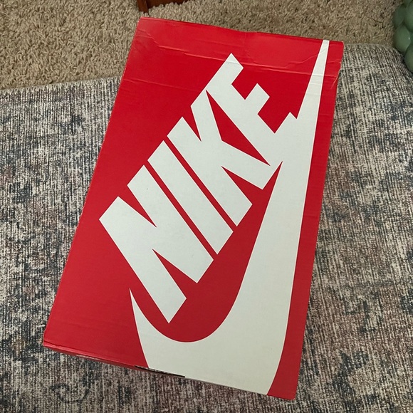 Women’s Nike React Element 55 - Picture 8 of 8